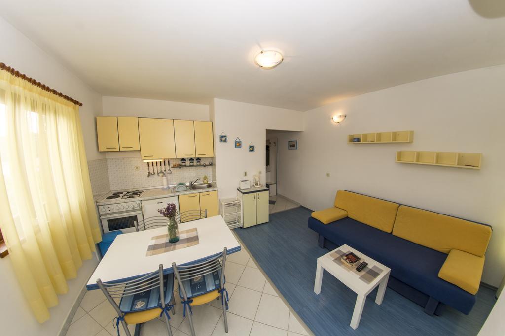 Apartament House Lucija Sali Zewnętrze zdjęcie